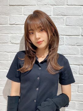 レイラバイアフロート 吉祥寺(Lila by afloat) ロングレイヤー/くびれミディアム/顔まわりレイヤー/ウルフヘア