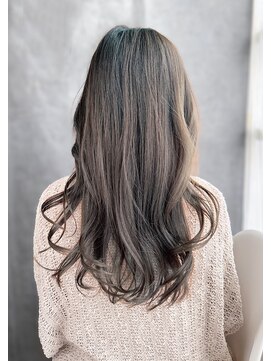 トランクイルバンカ(TRAN9UIL BANCA) 20代30代40代　どんなときでもレイヤーロング【近江八幡】