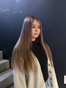 ヴィオラカラー(VIOLLA COLOR) 艶ストレート×透明感カラー/小倉