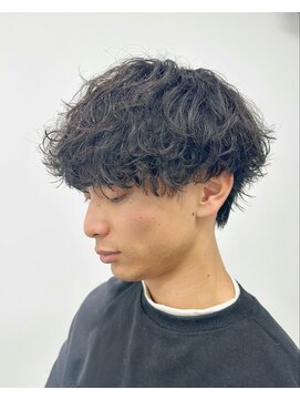 シック(CHIC) メンズブリーチ眉毛メンズカットパーマシャドウパーマ髪質改善