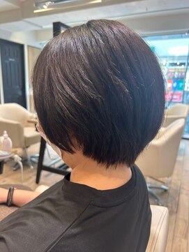 ジュイール(jouir) 三鷹ショートボブくびれショートイルミナカラー顔周りレイヤー