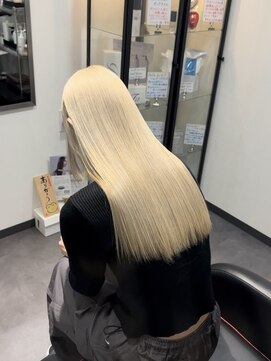 ロジャー(ROGER) ホワイト/髪質改善トリートメント