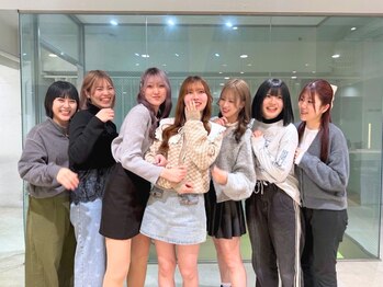 シェリ(Cheri)の写真/【Aujuaソムリエ在籍!】ベテラン女性スタッフ多数!高技術カット&ケアで家でも思い通りのスタイルが叶う☆