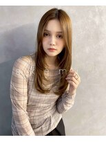 アケミ(akemi)&nbsp;柔らかシルキーレイヤー×まろやかミルクティー