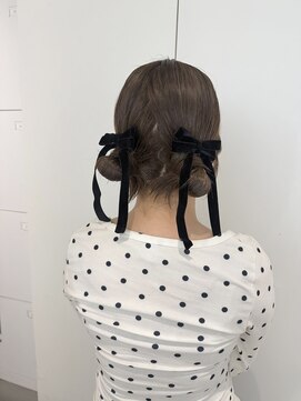 コトナ(kotona) 【ツインテールリボンヘアアッレンジ】リボンカチモリシニヨン