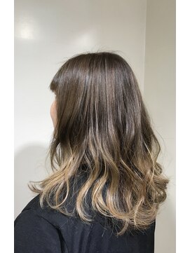 アズール 草加(azule) グラデーションカラー／ペールベージュ