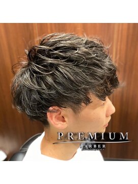 ヒロギンザプレミアムバーバースパ パレスホテル店(HIRO GINZA) ツーブロ/マッシュ/大手町/床屋