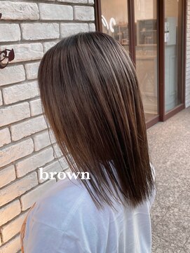 リー ルーチェ 布施(Lee Luce) ブラウンカラー♪