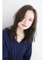 ガーデン オオタカノモリ(garden otakanomori)&nbsp;大人カジュアルなグレージュカラーに色っぽレイヤーセミディ