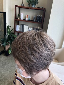 エイチ エアー ダヴ H air DAV調布北口 前髪短めベージュショート