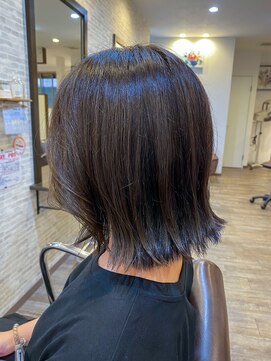 ハジー(Hajy) 大人のグレージュカラー