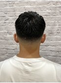 スキンフェード/バーバーカット/アップバング/黒髪/ワイルド