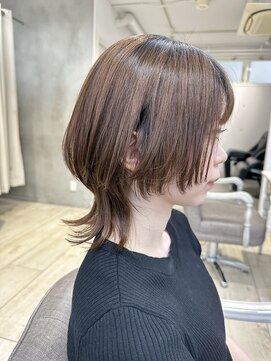 シーン(seen) ○ネオウルフカット ○ 前髪　ブリーチなし