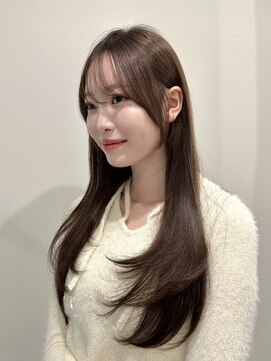 ユニコ(unico) 韓国風/レイヤー/小顔/前髪カット/髪質改善/グレージュ/透明感