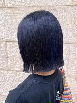 ハピネス 河原町店(Happiness) ブルーブラック　ぱっつんボブ　京都美容室　進詩織