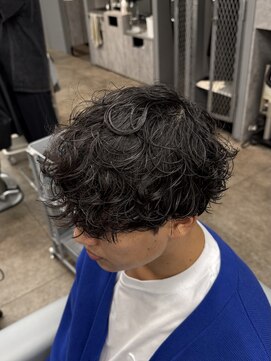 ノイセル 西本町(Noisyle) MEN’S HAIR/波巻ツイストスパイラル/フェザーパーマ/本町ｙ