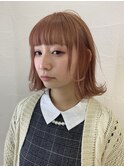 コーラルピンクベージュ