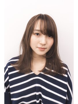 シカ(sica) ふんわりミディアムナチュラルなベージュブラウン^_^