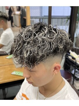 スペインカール　メッシュキャップ