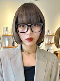 顔周りレイヤーカットグレージュカラーくびれボブショートカット