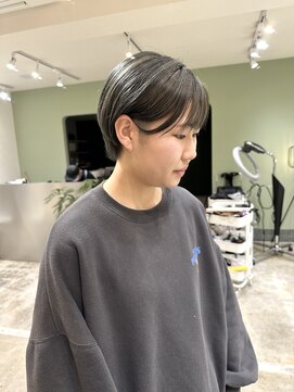 サビィ(Sabby) 丸みショート/オリーブ/ダブルカラー/氏川洸希/多摩センター