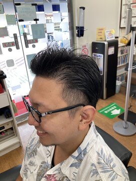 カットワン 竹の塚店(Cut-one) アップバング