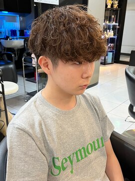 アイズ 海老名(AIZU) メンズパーマ 波巻きパーマ スパイラルパーマ 眉毛