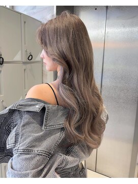 リリー(Lilley) 【lilley 稲永麻衣】羽エクステ+ロングヘア+ブリーチ+韓国ヘア