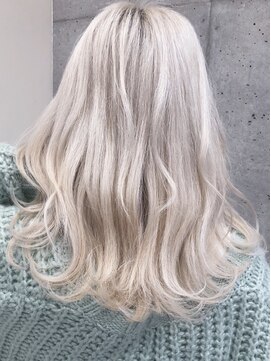 トゥルークリエイション 渋谷(True Creation) 韓国/レイヤー/イメチェン/ホワイト/外ハネボブ/美髪/渋谷