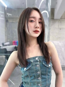 フィヴェント(Fivent) 黒髪韓国小顔レイヤーイメチェン暗めオリーブグレークラゲヘアー