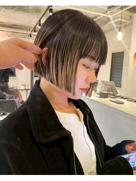 ルーム(Loom.) デザインカラーコントラストハイライト切りっぱなしボブ