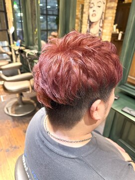 モナン(monan) スパイキーベリーショートレッドバイオレットダブルカラー短髪