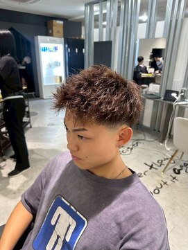 メンズサロン キング 枚方店(Men’s salon K!ng) 波巻きツイストスパイラルパーマ/フェザーパーマ/眉毛/メンズ