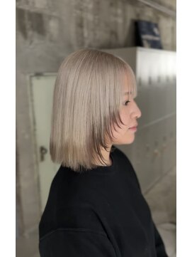 ホワイトベージュ／エンドカラー