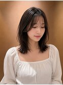 ブリーチなしダークグレージュ × 顔まわりレイヤー