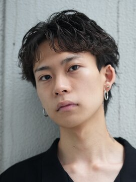 フィフス トウキョウ (fifth TOKYO) セット簡単なメンズセンターパートフェザーパーマ強め