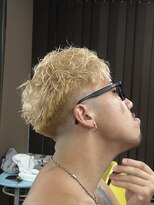 ホットヘアー (HOT HAIR)&nbsp;金髪スキンフェード