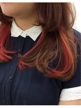 キー(kii) kiiのポイントカラー。秋