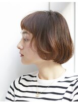 メゾンブラン アヴェダ(Maison Blanc AVEDA) 柔らかい印象の前上がりボブ