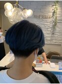 ネイビーカラー