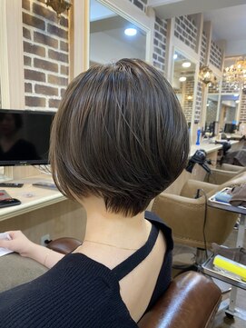 ル クール 青葉台(Le couel) 可愛い20代30代40代黒髪前下がりショートボブ丸みショート