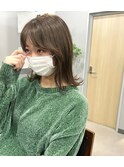 *くすみブラウン グレージュ 小顔バング ミディアム 三宮美容室
