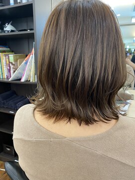 アローズソワン(HELLO'S SOIN) 外はねボブでこなれ女子!