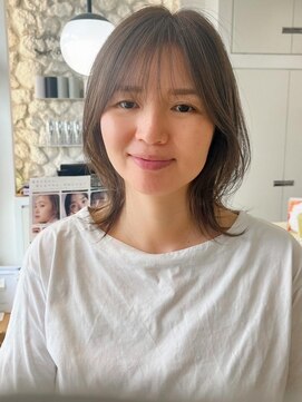 リリー バイ エーケー(Lily By Ak) ミディアムレイヤー