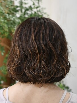 オルガ(orga) リッジをプラスしたボブパーマ