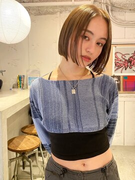 ルーム(Loom.) 切りっぱなしボブ透明感カラーブリーチなしカラー