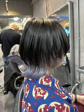 ジンクス(ZYNX) ウルフカット×インナーカラー