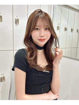 ユーフォリア 渋谷グランデ(Euphoria SHIBUYA GRANDE) ハニーベージュ　ブラウンベージュ　ブリーチなしカラー　YUKI