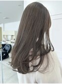 オリーブベージュ