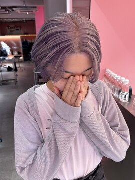 ダズリングディア(Dazzling Deer) ホワイト/ホワイトシルバー/パープル/ショート/デザインカラー